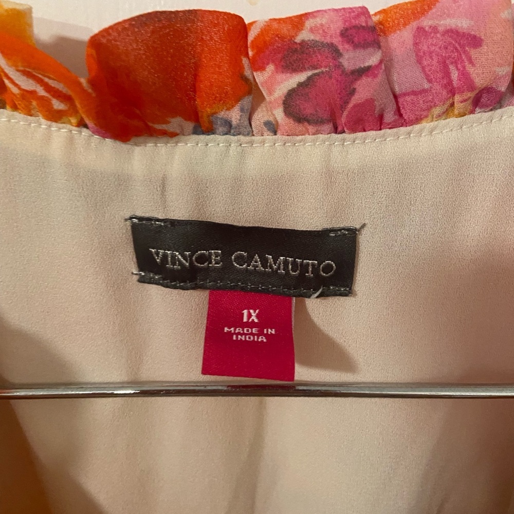 Vince Camuto EUC size 1X floral smocked split neck tiered maxi dress - Picture 10 of 11